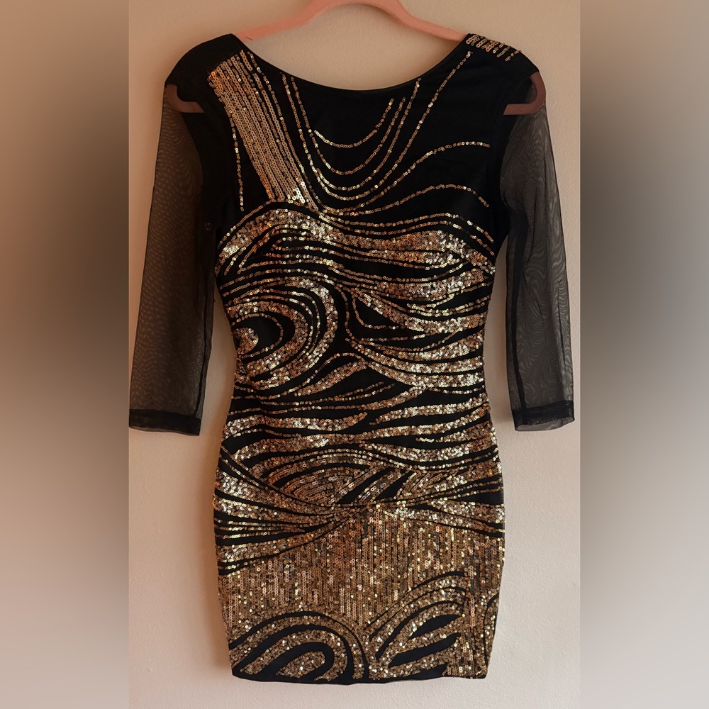 bebe Black and Gold Sequin Long Sleeve Dress